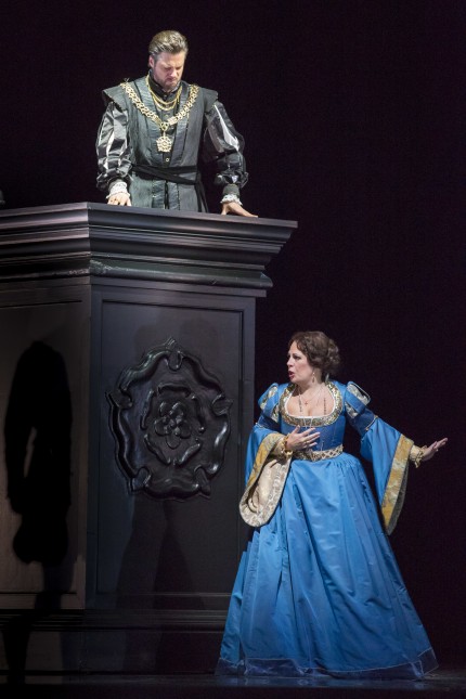 John Relyea as KIng Henry VIII and Sondra Radvanovsky in the title role of Donizetti's "Anna Bolena" at the Lyric Opera of Chicago. Photo: Todd Rosenberg