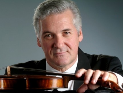 Pinchas Zukerman performed with Yefim Bornfman Wednesday night at Symphony Center.