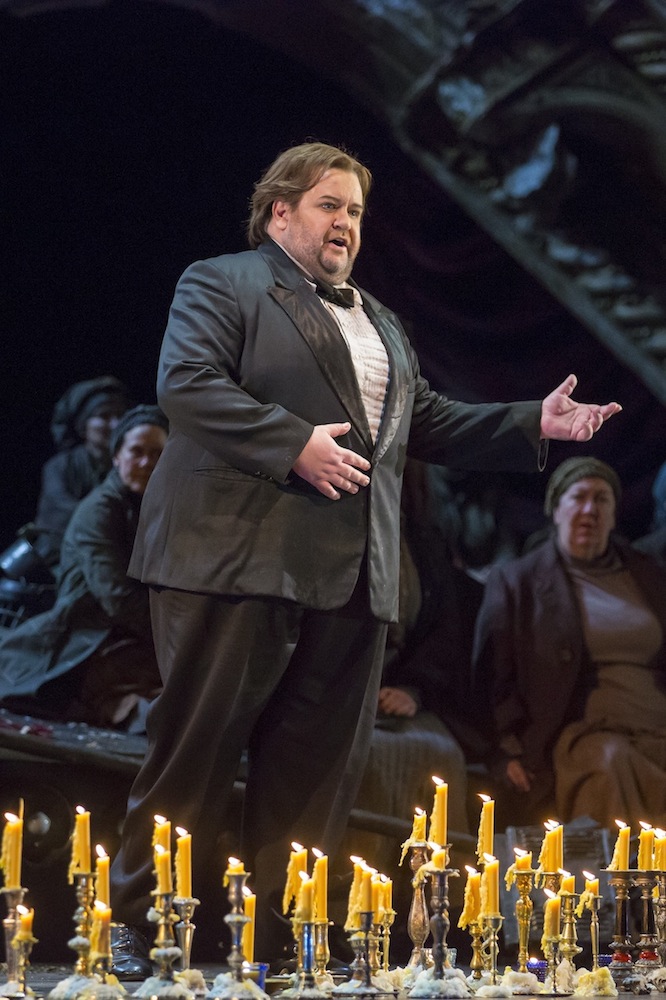 Johan Botha sings in the title role of Wagner's "Tannhauser" at Lyric Opera. Photo: Todd Rosenberg