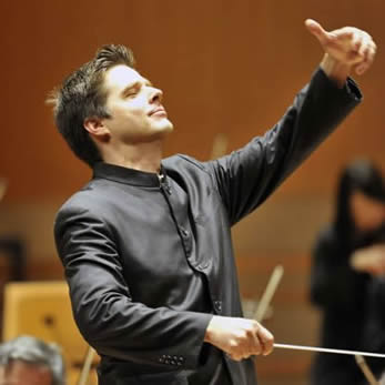 Christoph Konig led the Grant Park Orchestra in music of Haydn and Bruckner Friday night at the Pritzker Pavilion.