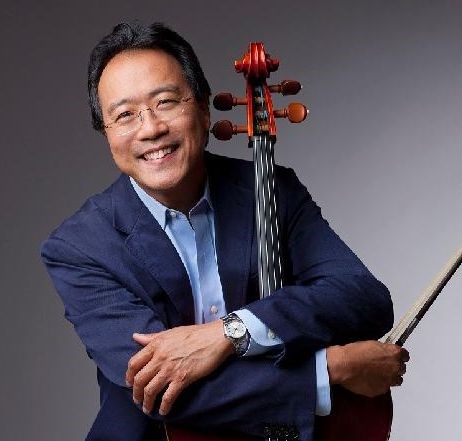 Yo-Yo Ma performed music of Brahms with Emanuel Ax Friday night at Symphony Center.