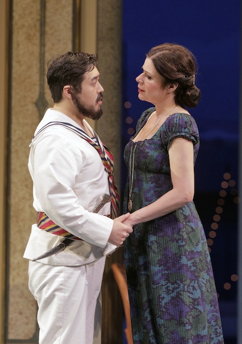 Andrew Stenson as Ferrando and Ana María Martínez as Fiordiligi in Mozart's "Cosi fan tutte" at Lyric Opera. Photo: Cory Weaver
