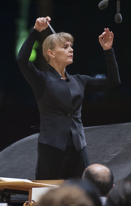 Susanna Malkki conducted the Chicago Symphony Orchestra in music of Sibelius and Beethoven Friday night at the Ravinia Festival. Photo: Pedro de Jesus / Ravinia
