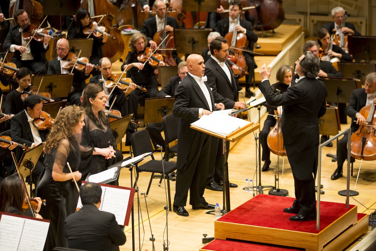 Riccardo Muti with soloists, the Chicago Symphony Orchestra and CSO Chorus in Verdi's  "Requiem".  Photo: Todd Rosenberg