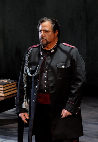 Clifton Forbis will sing the role of Otello in the final two Lyric Opera performances of Verdi's opera..