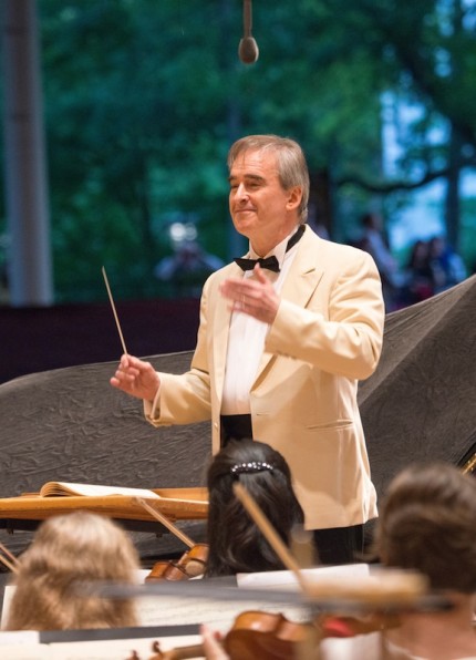 James Conlon conducted the Chicago Symphony Orchestra in music of Brahms and Zemlinsky Wednesday night at Ravinia. Photo: 